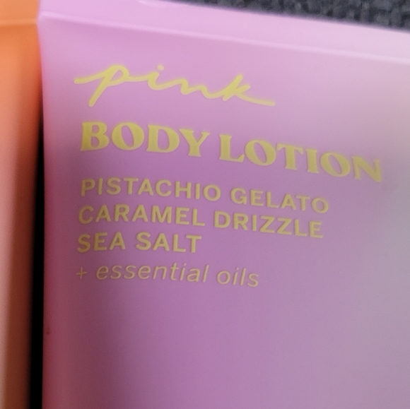 Set of 4 NEW Victoria's Secret Lotions - Picture 5 of 7